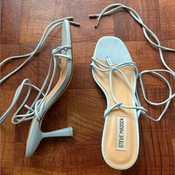 Steve Madden | Tiffany Blue Wrap Around Strappy Kitten Heels | 8.5 - Picture 3 of 5